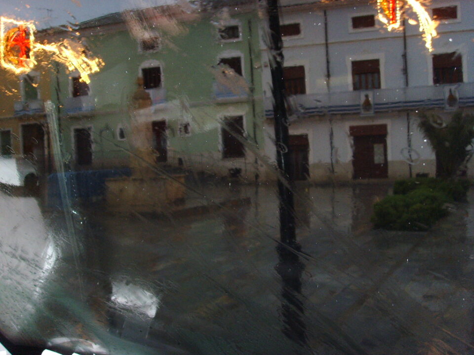 La prueba de campanas bajo la lluvia