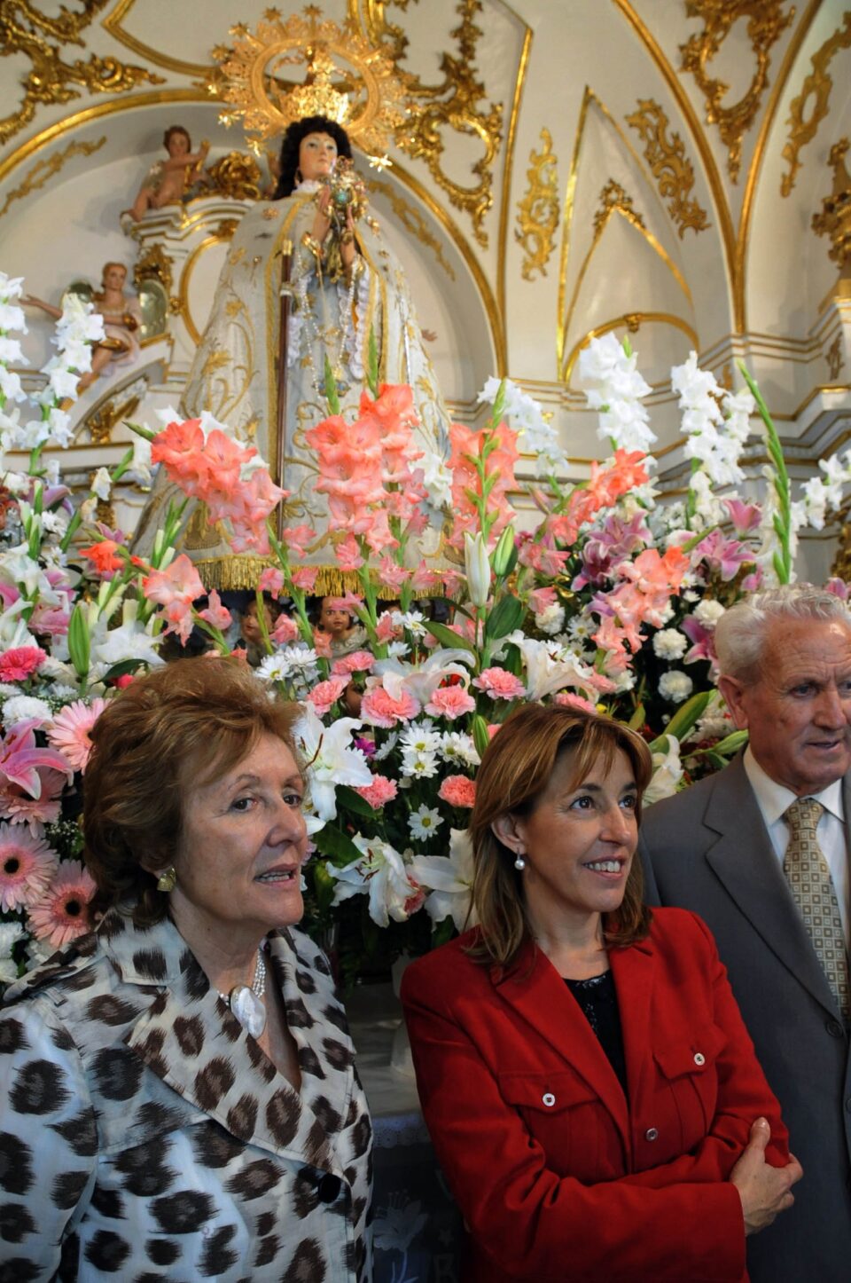 La consellera Miró presenta la restauración de la imagen de la Virgen de las Nieves