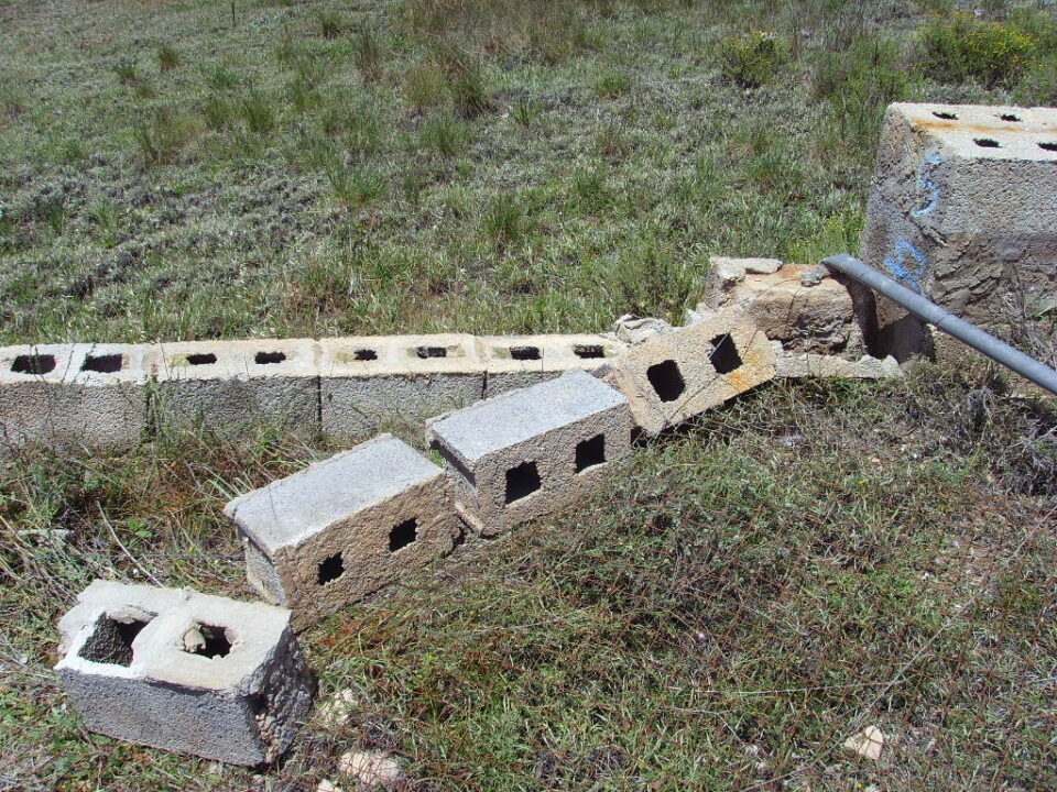 Un tornado causó graves daños en el instituto y la pista de atletismo de Onil