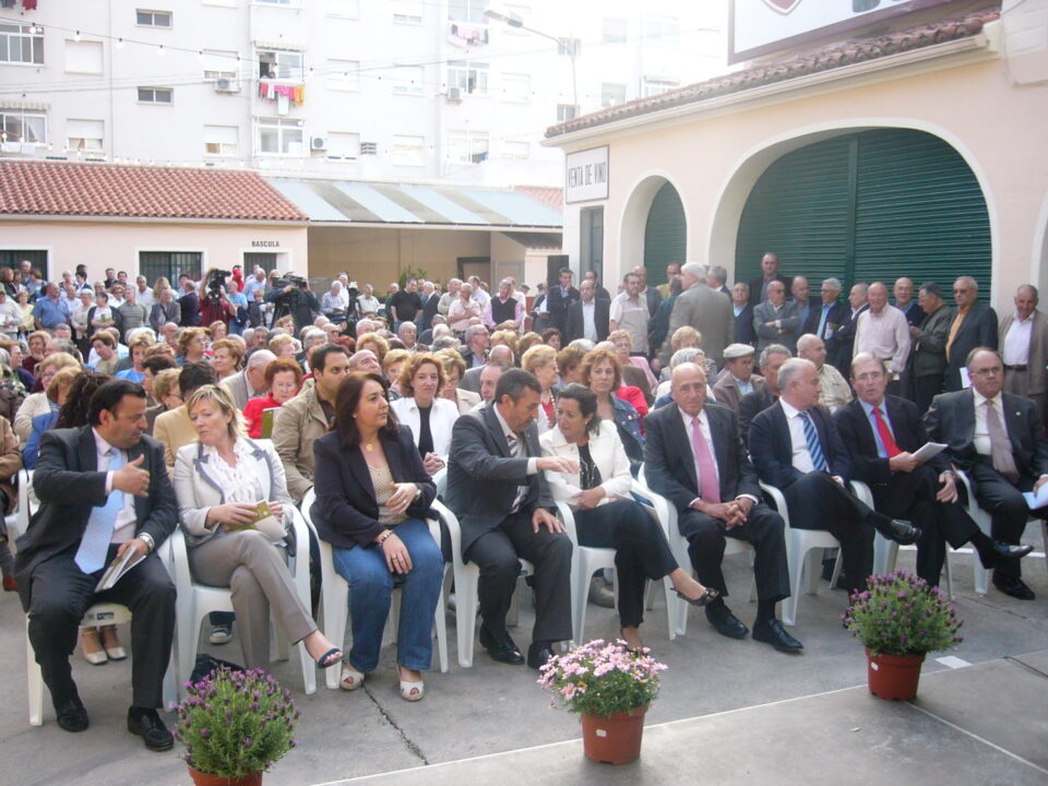 El alcalde y la consellera de Agricultura participan en la conmemoración de los 100 años de la Cooperativa Agrícola de Petrer