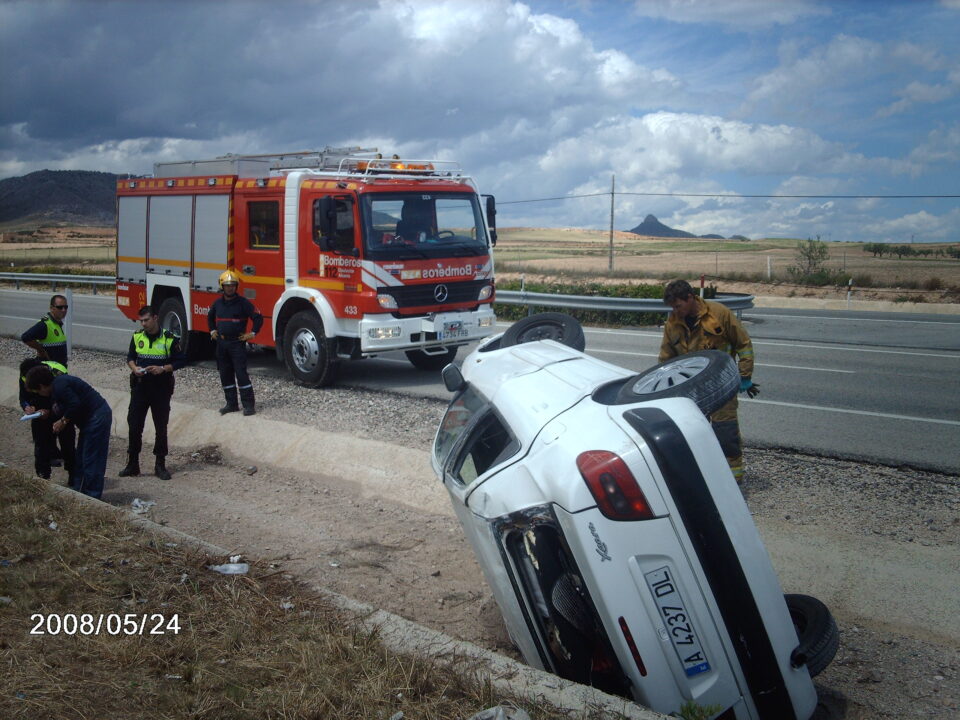 Fallece una persona arrollada por el tren en las inmediaciones del puente de San Benito