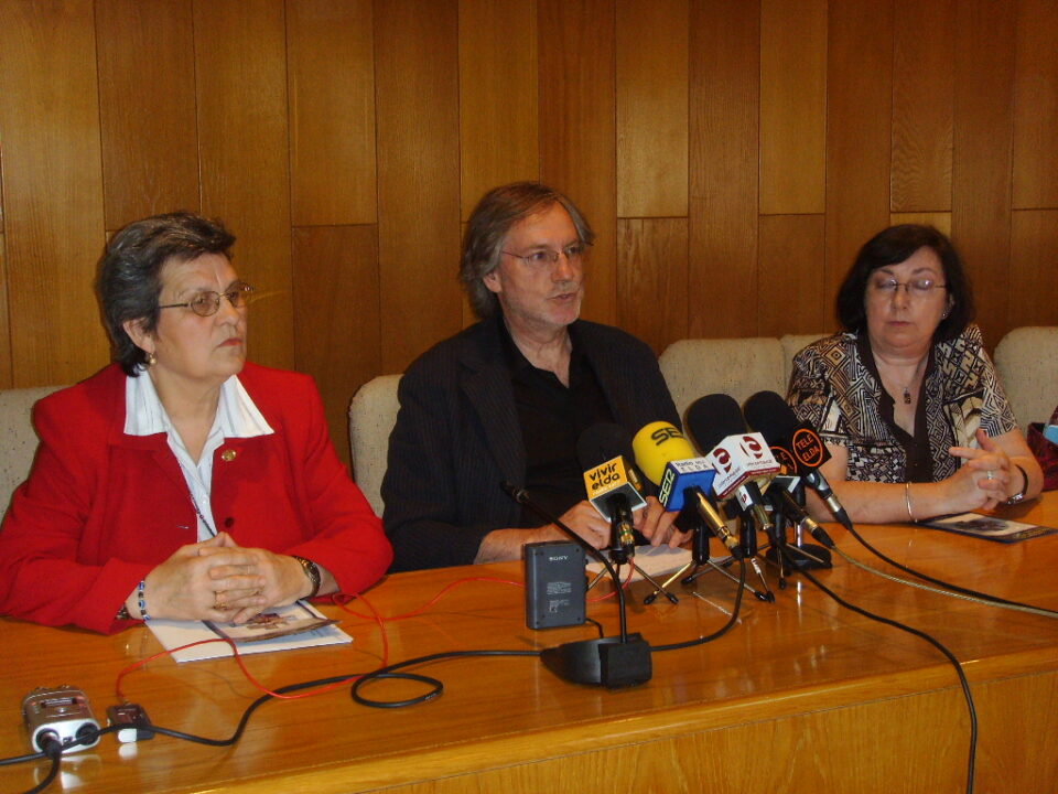 Las escuelas permanentes de adultos de toda la Comunidad Valenciana celebran una jornada de convivencia