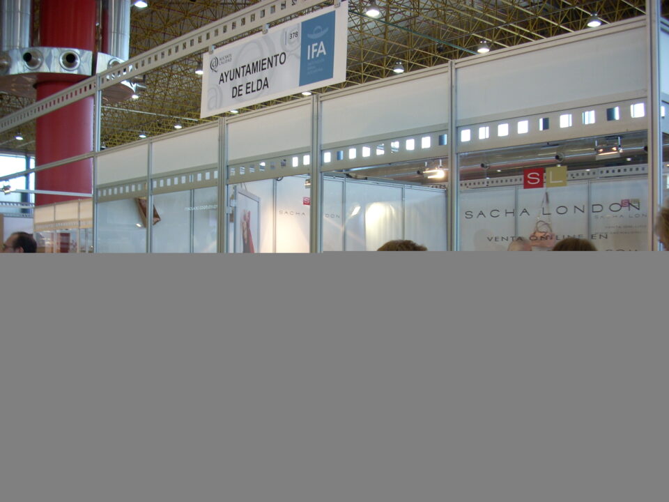 Miles de personas visitan el stand de Elda en la Feria Alical