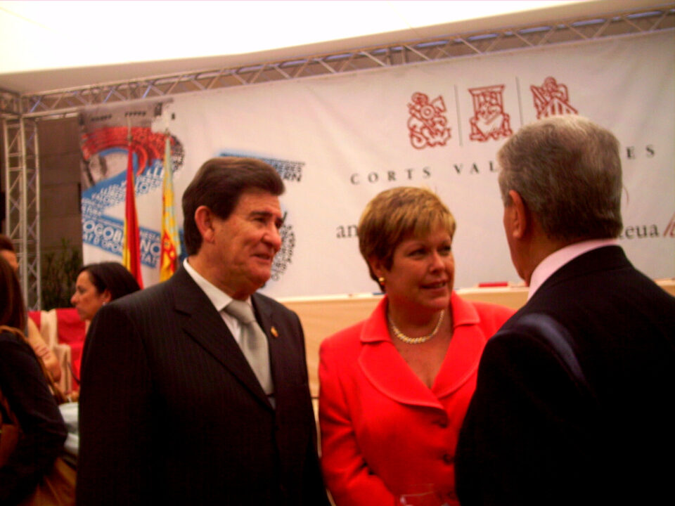 Homenaje a los diputados de la primera legislatura en las Cortes Valencianas