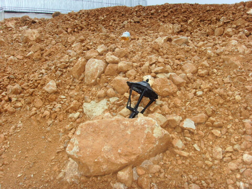 Denuncian la "salvajada" producida por las obras del AVE que hay en la Ermita de San Bartolomé