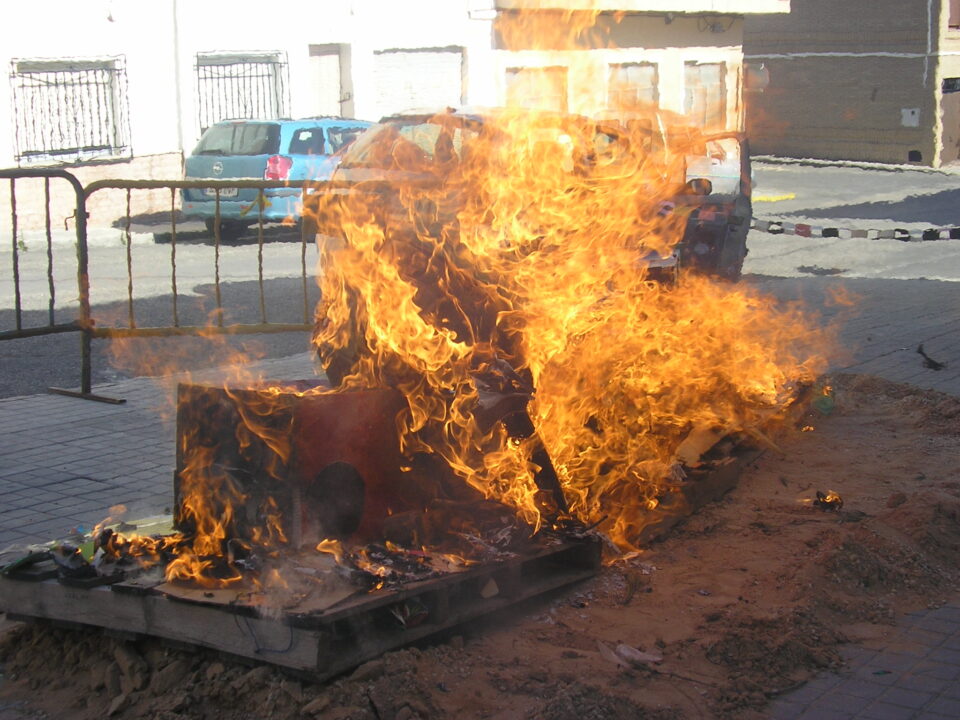 La Asociación de Familiares y Amigos de Enfermos de Alzheimer y Otras Demencias de Ibi celebró