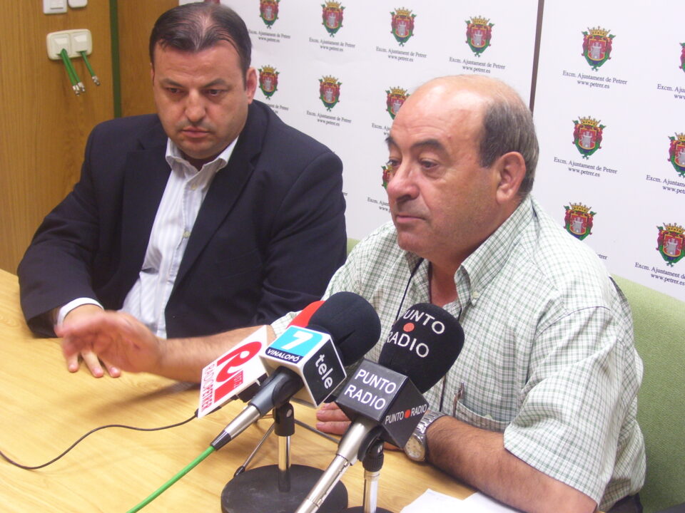 El equipo de Gobierno asegura que no se han cobrado contribuciones especiales a ningún vecino de ninguna zona o barrio