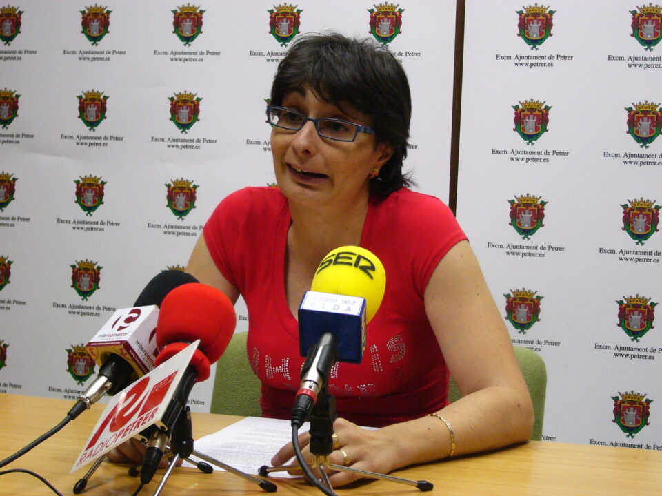 La concejala de Igualdad recuerda a IU que ellos realizaron un estudio del Plan de Igualdad pero nunca lo pusieron en marcha