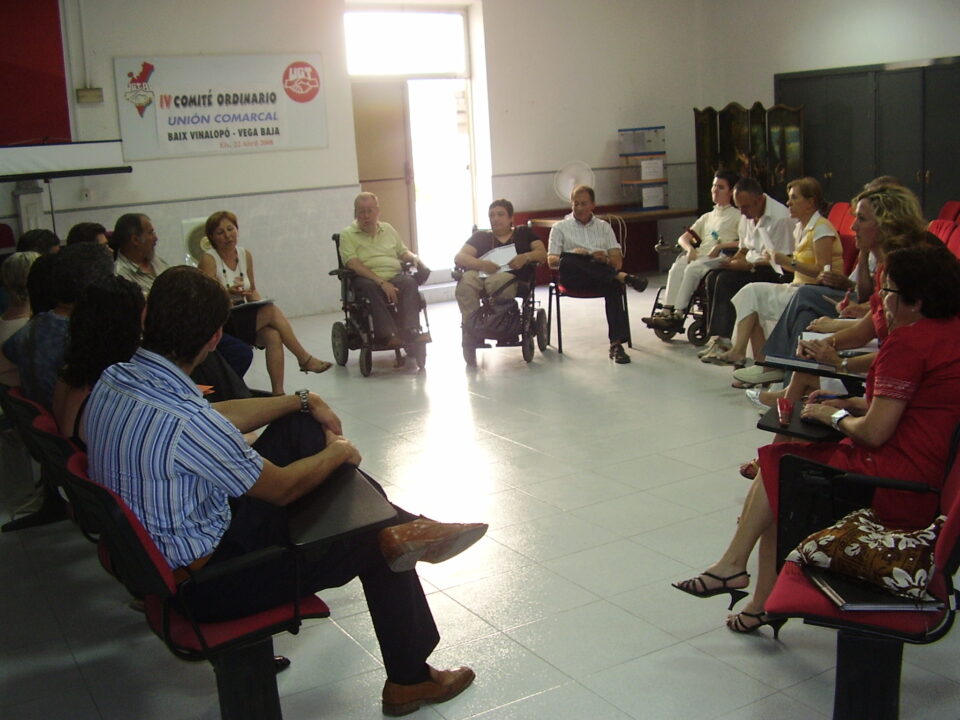 Reunion de representantes las Plataformas en Defensa de la Ley de Dependencia de: ALICANTE