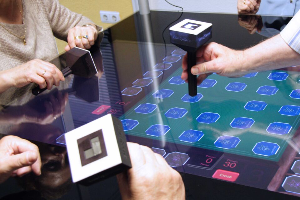 AIJU PRESENTA JUEGOS DIGITALES PARA MAYORES CON FINES TERAPEÚTICOS