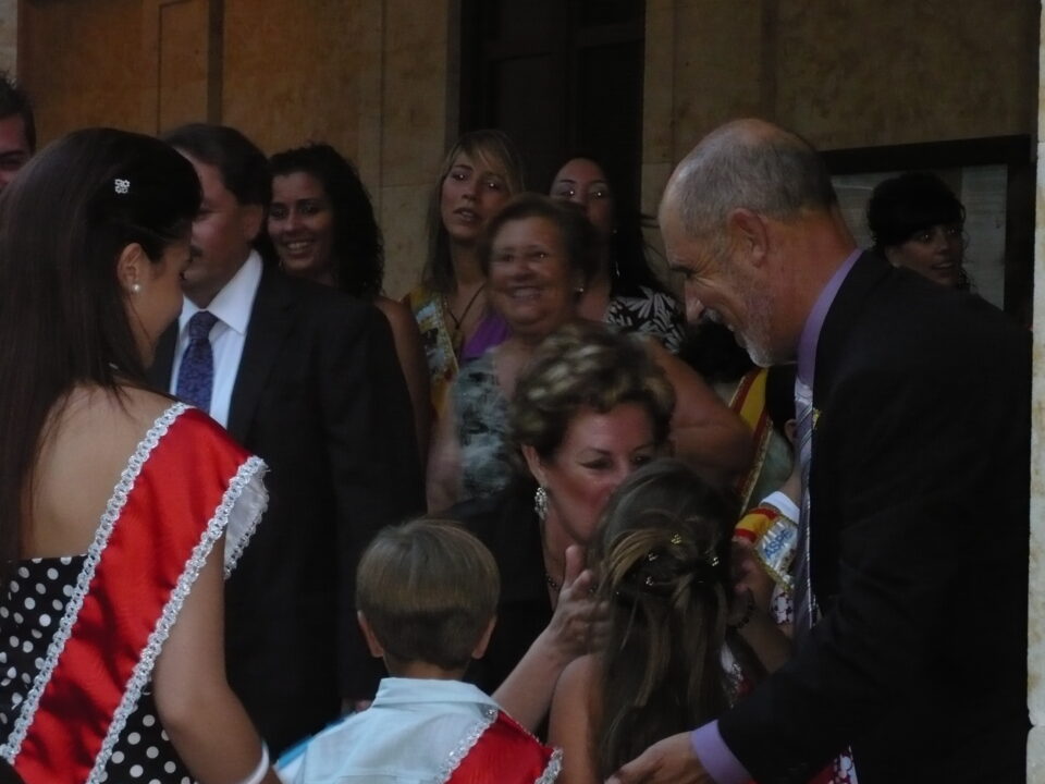 PRESENTACION DE LOS CARGOS FESTEROS DE LA UNION DE MOROS Y CRISTIANOS AL PUEBLO DE ASPE