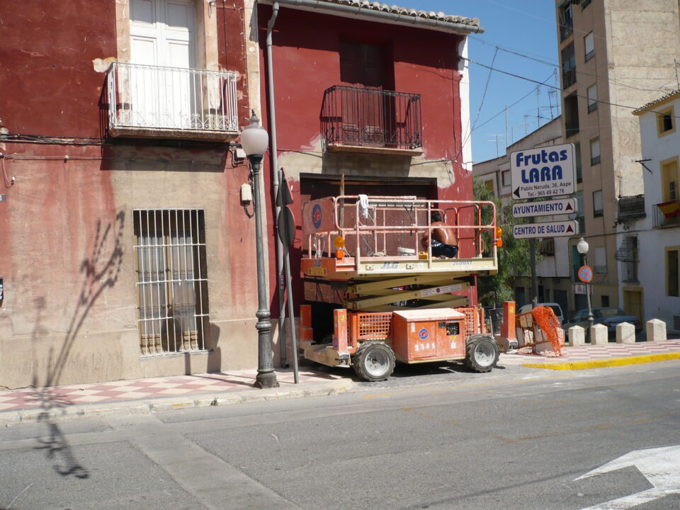 EL AYUNTAMIENTO INICIA LAS OBRAS DE REPARACIÓN DEL ANTIGUO EDIFICIO DE LA POSADA QUE ALBERGA EL AUDITORIO ALFREDO KRAUSS
