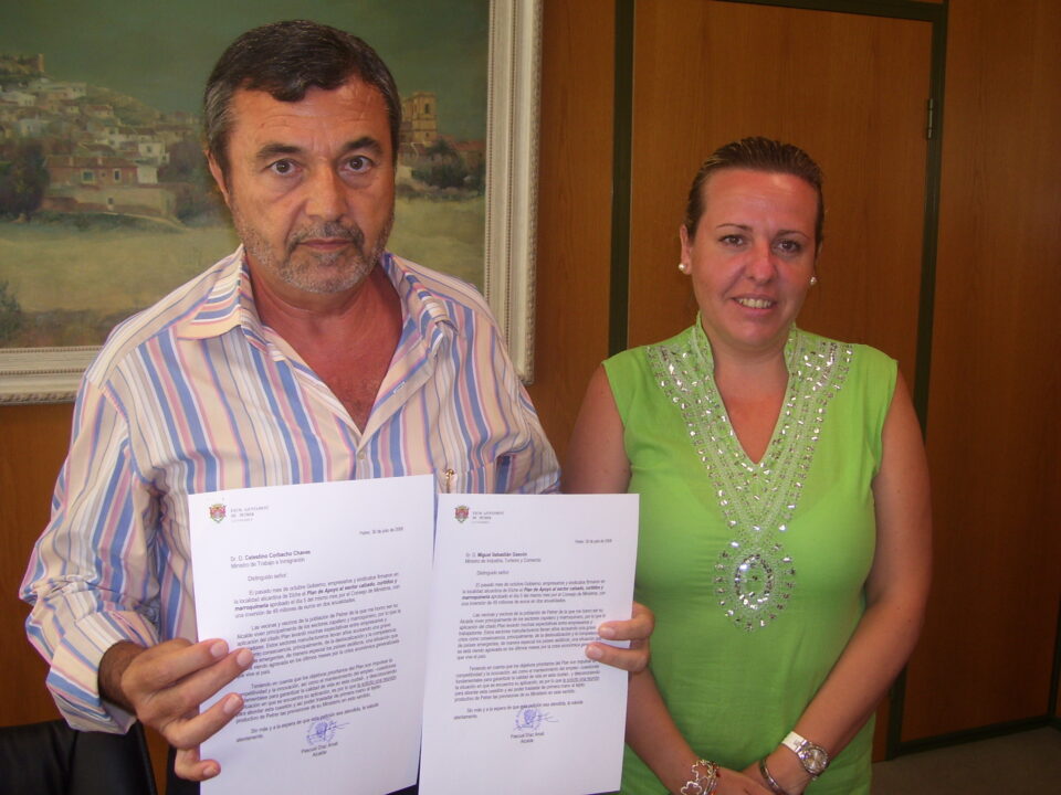 Pascual Díaz alude a que el municipio vive del calzado y la marroquinería y que hay muchas expectativas puestas en esta medida