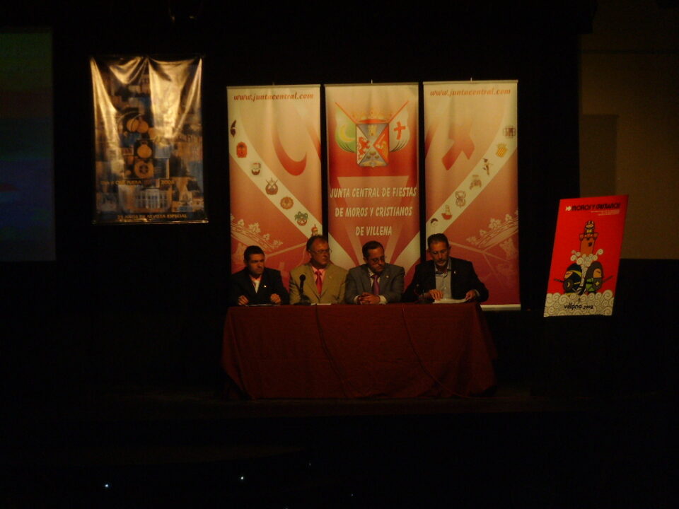 Presentada La revista Día 4 que fuera