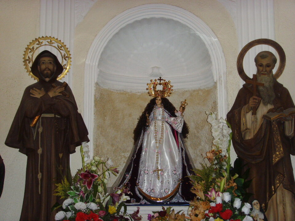 El Santuario registra numerosas visitas desde la llegada de la Virgen de El Cisne