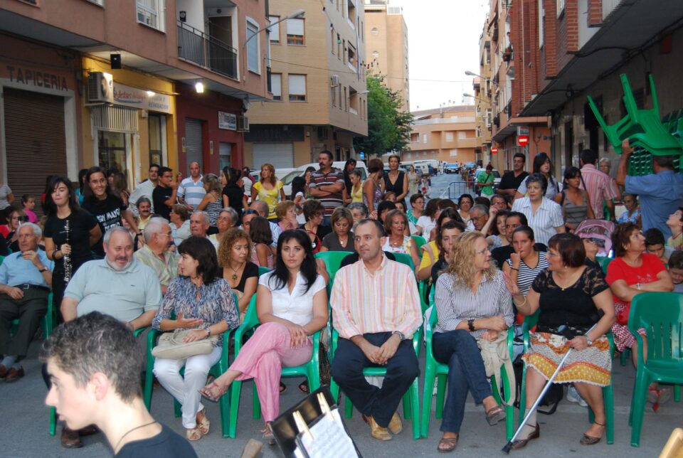 VILLENA YA HUELE A POLVORA Y ALHÁBEGA