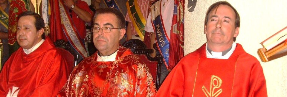 Se presenta en el día la Exclavitud al nuevo Párroco del Santuario y Director de la Fundación Vivir