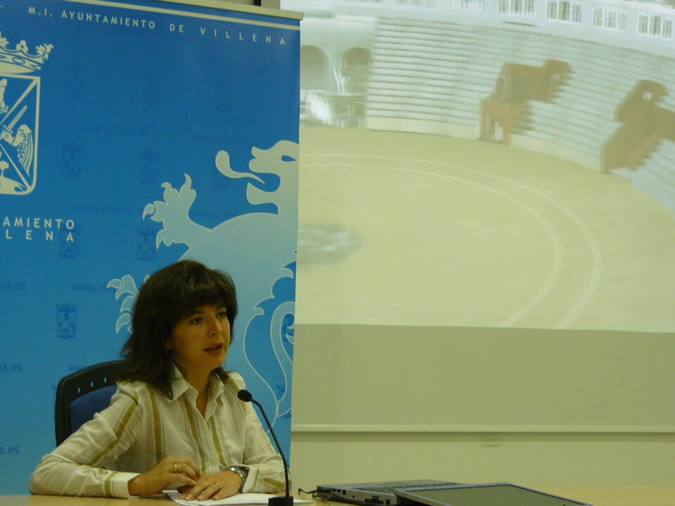 CELIA LLEDÓ: "LA GENERALITAT VALENCIANA SUFRAGA LA TOTALIDAD DEL PROYECTO DE REHABILITACIÓN DE LA PLAZA DE TOROS DE VILLENA"