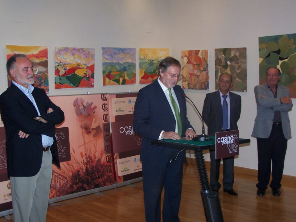 Continúa abierta la exposición de los cuadros de Planelles