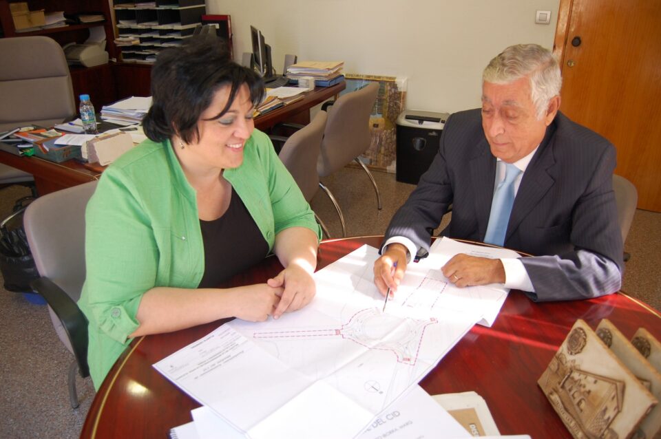 Antonia Cervera recibe al Secretario Autonómico de Infraestructuras