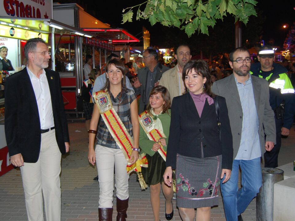 La ciudad de Villena acoge un año más en el reciento ferial la tradicional feria de atracciones
