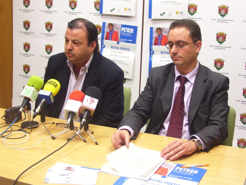 La Obra Social de la CAM ofrece un recital poético sobre el amor y la muerte y expone la recreación medioambiental de un bosque