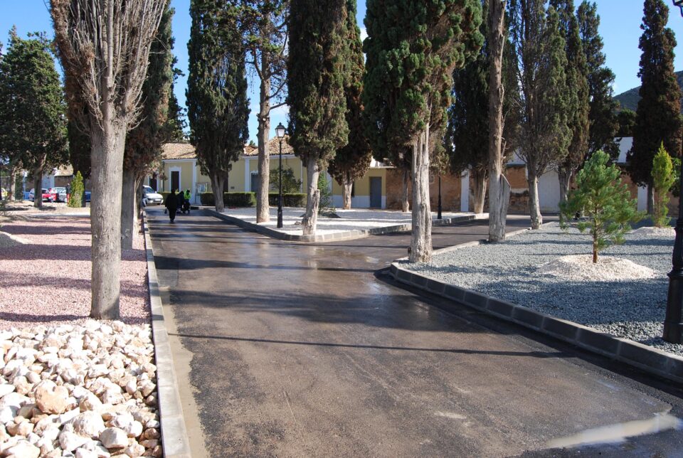 DIPUTACIÓN Y AYUNTAMIENTO ACOMETEN REFORMAS EN EL CEMENTERIO MUNICIPAL DE VILLENA