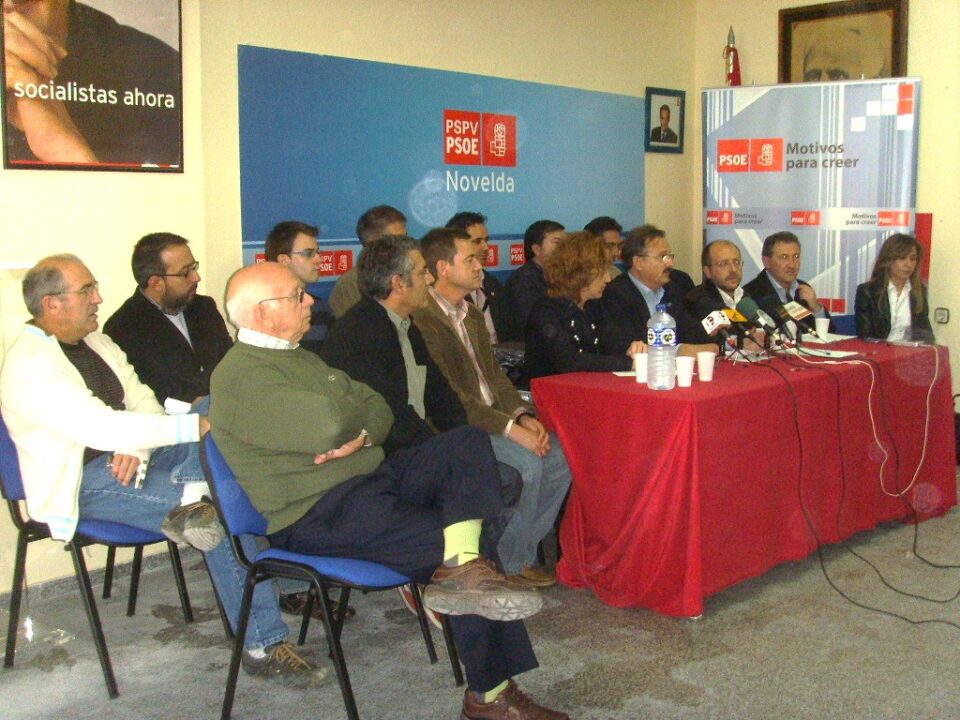 Todo el PSOE del Vinalopó da apoyo a Ana Barceló para liderar la secretaría provincial excepto Villena al no pedir la candidata su beneplácito