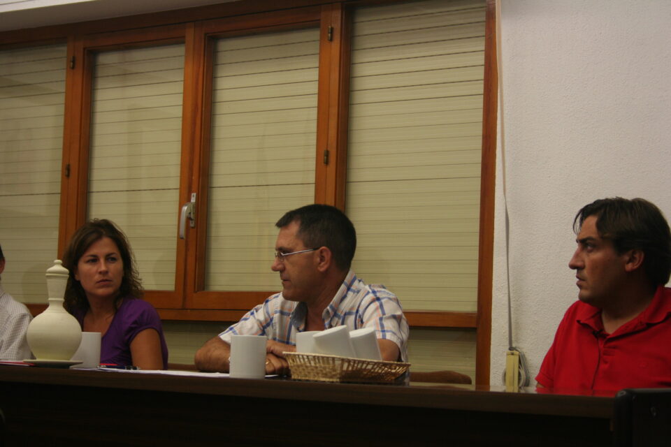 EL PARTIDO POPULAR CONSIGUE CONGELAR LA SUBIDA DE LA CONTRIBUCIÓN QUE PRETENDÍA EL PARTIDO SOCIALISTA