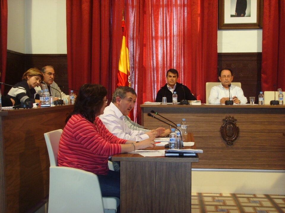 Pleno celebrado en el Ayuntamiento de Monóvar