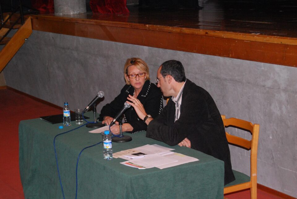 EL AYUNTAMIENTO DE VILLENA CONMEMORA EL DIA CONTRA LA VIOLENCIA DE GENERO