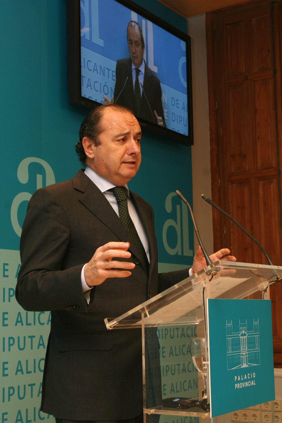 PP y PSOE de Diputación aprueban por unanimidad los presupuestos para 2009 que alcanzan los 249.876.260 euros