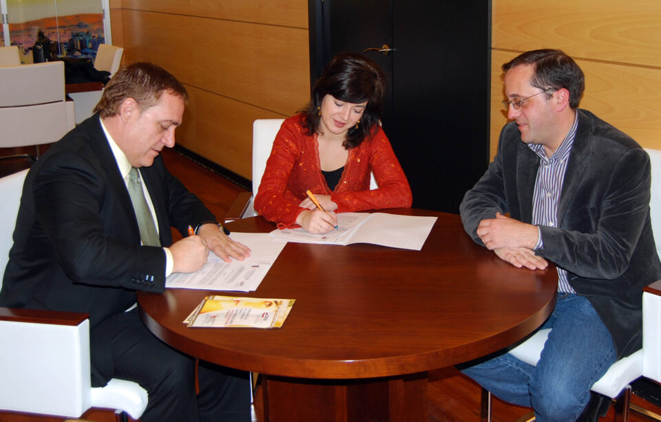 EL CEEI Y EL AYUNTAMIENTO DE VILLENA PATROCINAN 20 CHEQUES APRENDIZAJE PARA LOS EMPRENDEDORES UNIVERSITARIOS