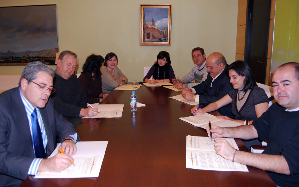 AYUNTAMIENTO Y MEDIOS DE COMUNICACIÓN UNIDOS CONTRA LA DROGA