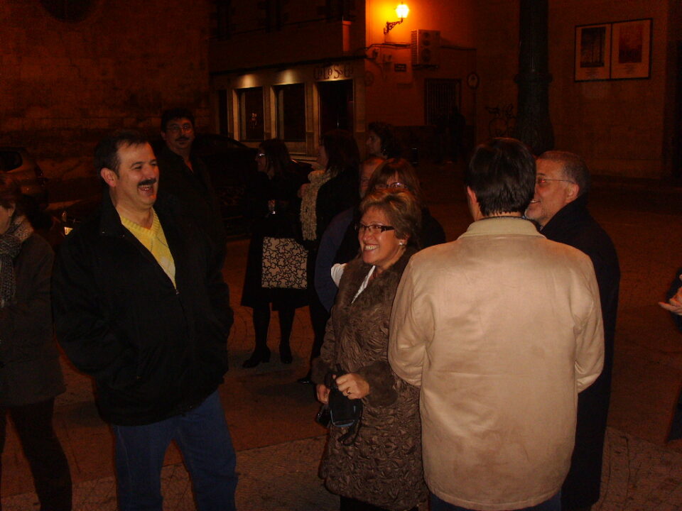 Vuelven los antiguos miembros de la Agrupación de AMPAS. Anuncian un encadenamiento para reivindicar el tan deseado conservatorio