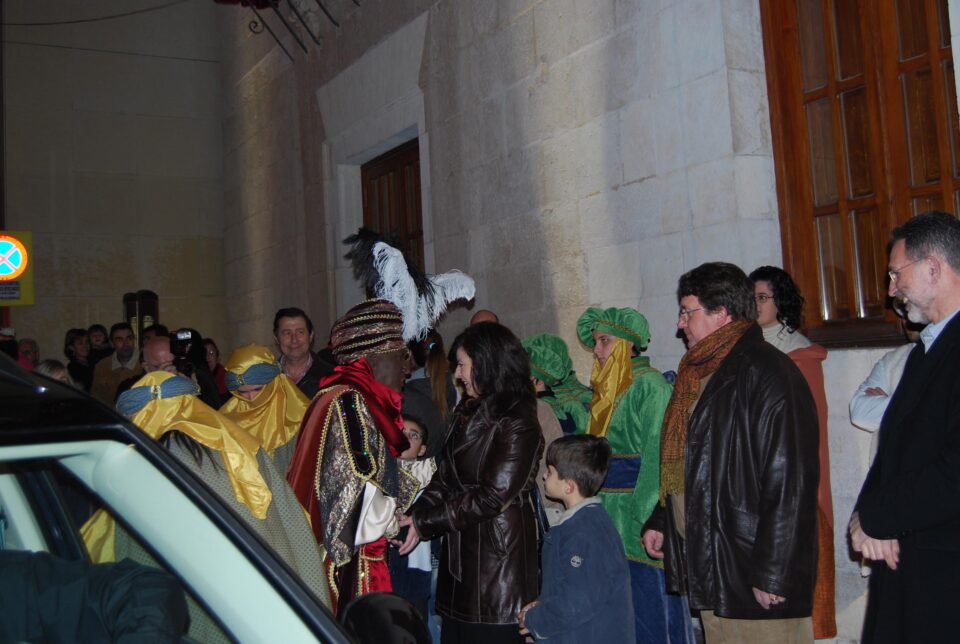 SUS MAJESTADES DE ORIENTE