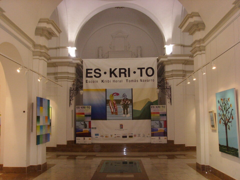 Exposición en la ermita de San Antón "ES.KRI.TO"