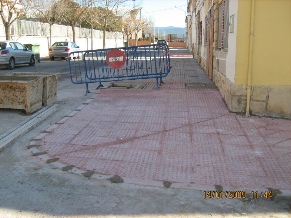 MEJORAS Y PAVIMENTACIÓN DE CALLES DEL BARRIO SAN FRANCISCO DE VILLENA