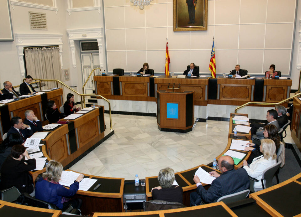 El pleno de la Diputación de Alicante rechaza por unanimidad la caducidad del trasvase Tajo-Segura