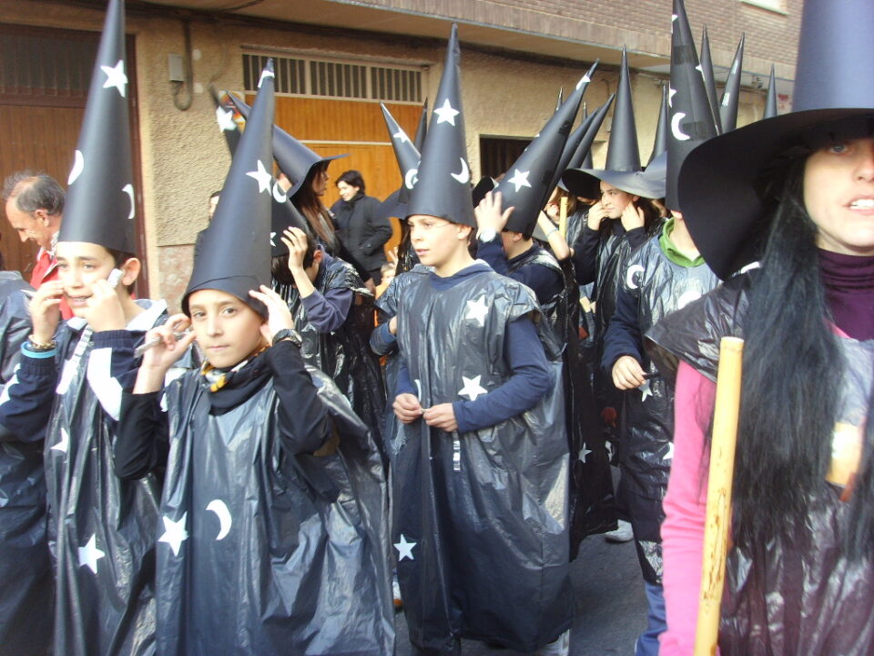 Alumnos del Colegio Público Virgen de Gracia organizan un simpático carnaval