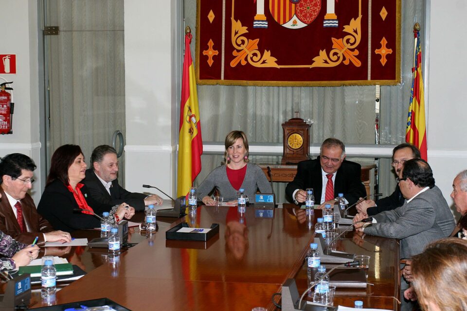 La Diputación de Alicante impulsa la puesta en marcha de La Ruta del Vino