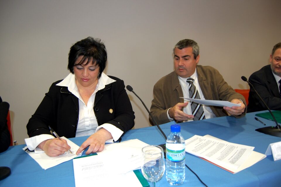 Monforte del Cid acoge la firma del consorcio para la implantación de vertederos de residuos del mármol