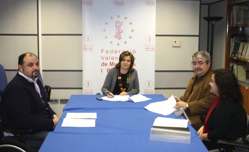 COCEMFE ALICANTE EN REUNION DE TRABAJO CON LA FEDERACIÓN VALENCIANA DE MUNICIPIOS Y PROVINCIAS