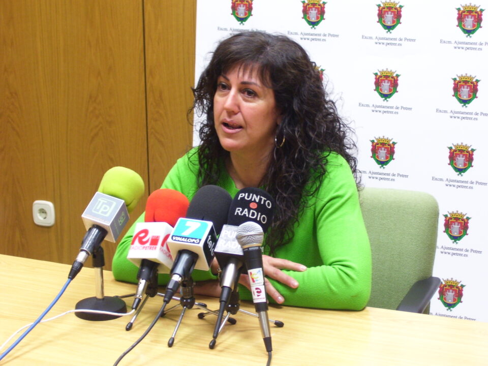 El primer sábado de baile en el Centro Municipal Las Cerámicas desborda todas las previsiones