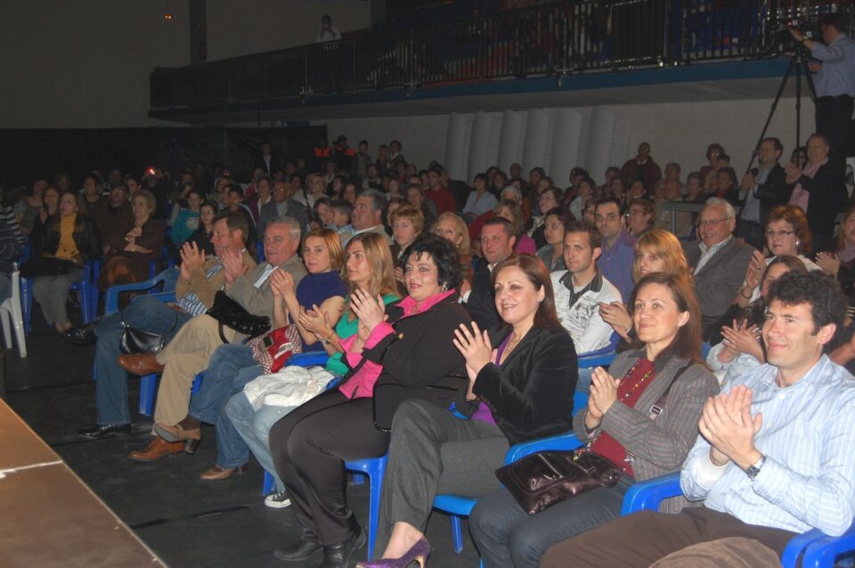 La Pasarela del comercio local seduce a más de 1.200 personas
