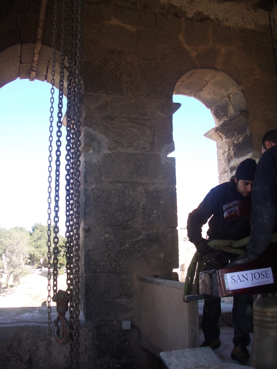A la altura de las campanas de Santa María. (reportaje)