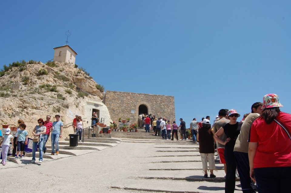 Miles de personas llenan Orito para ver a San Pascual