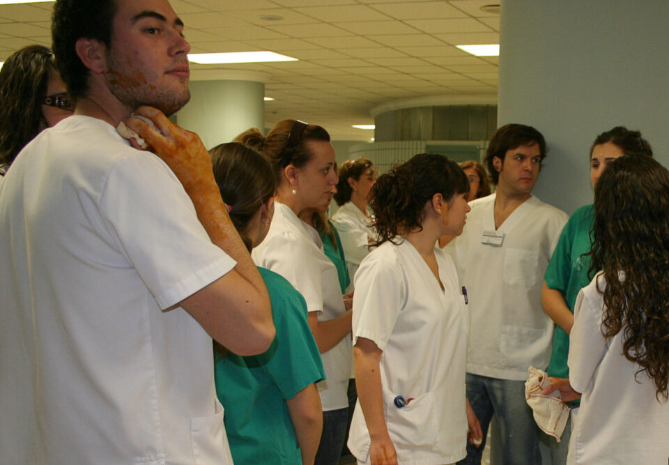 Un simulacro de explosión completa la actualización del Plan de Autoprotección en el Hospital de Elda