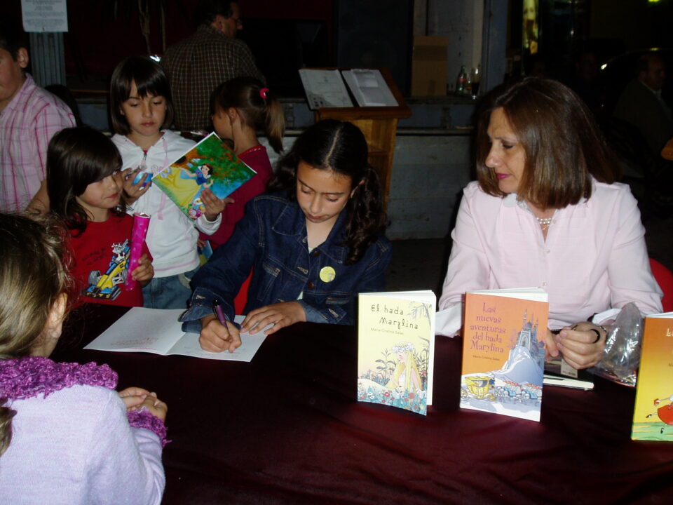CLAUSURA DE LA FERIA DEL LIBRO CON LA ESCRITORA CRISTINA SALAS