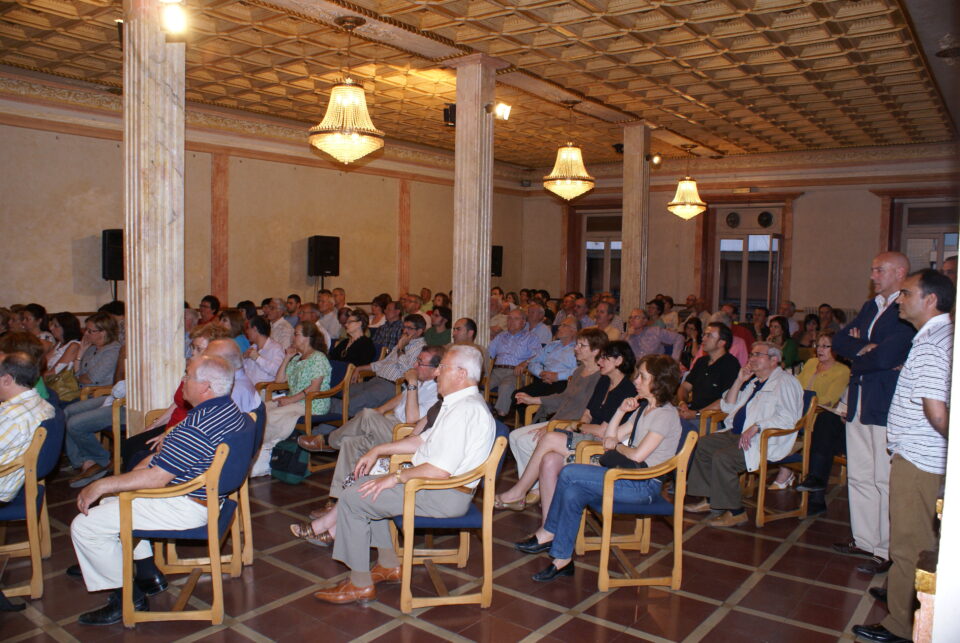 Conferencia de Luis Antonio de Villena. LA LITERATURA Y FIN DE SIGLO LA CRISIS DEL 98